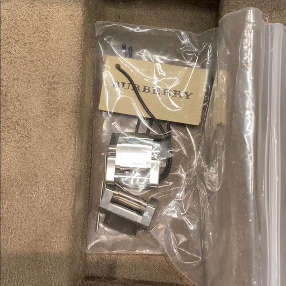 BURBERRY BU9001 Watch Silver For Sale 38mm - Picture 5 of 8